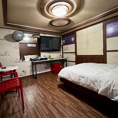 Picasso Motel Seul Dış mekan fotoğraf