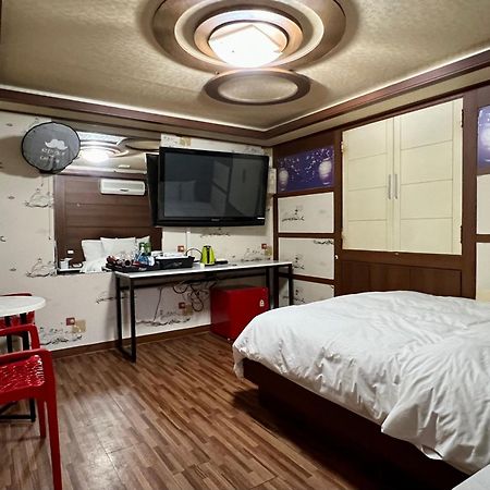 Picasso Motel Seul Dış mekan fotoğraf