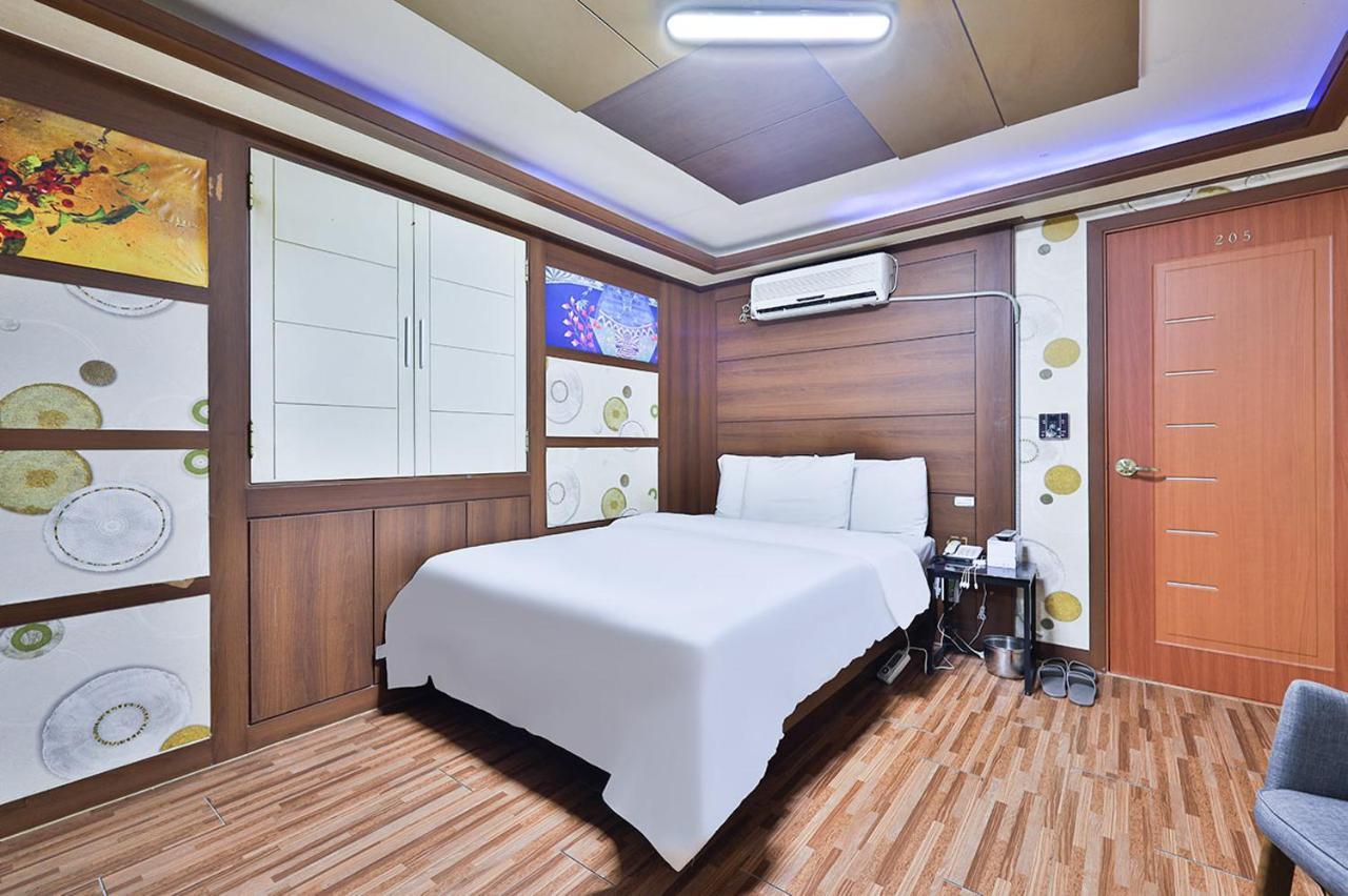 Picasso Motel Seul Dış mekan fotoğraf