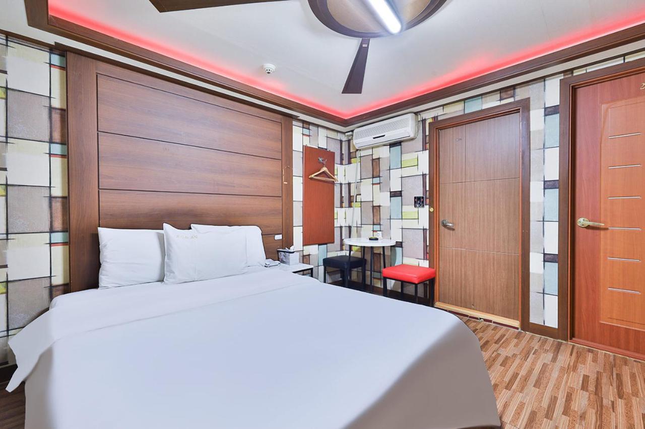 Picasso Motel Seul Dış mekan fotoğraf