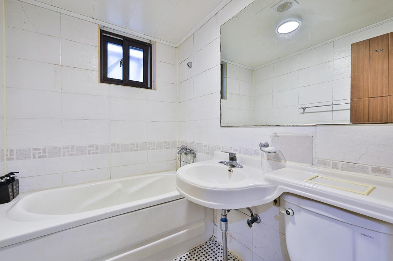 Picasso Motel Seul Dış mekan fotoğraf