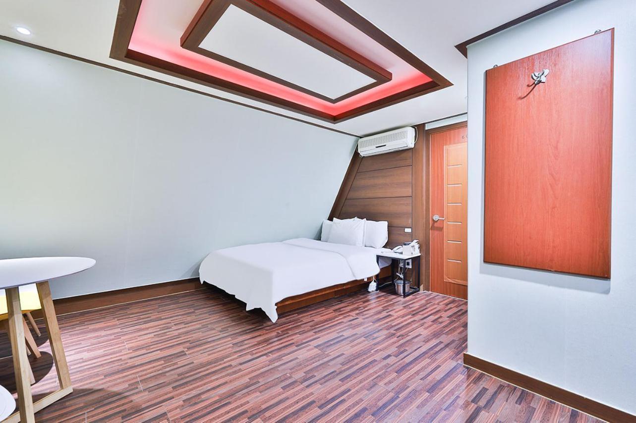 Picasso Motel Seul Dış mekan fotoğraf
