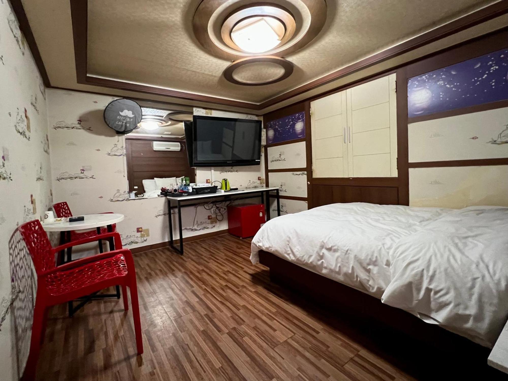 Picasso Motel Seul Dış mekan fotoğraf