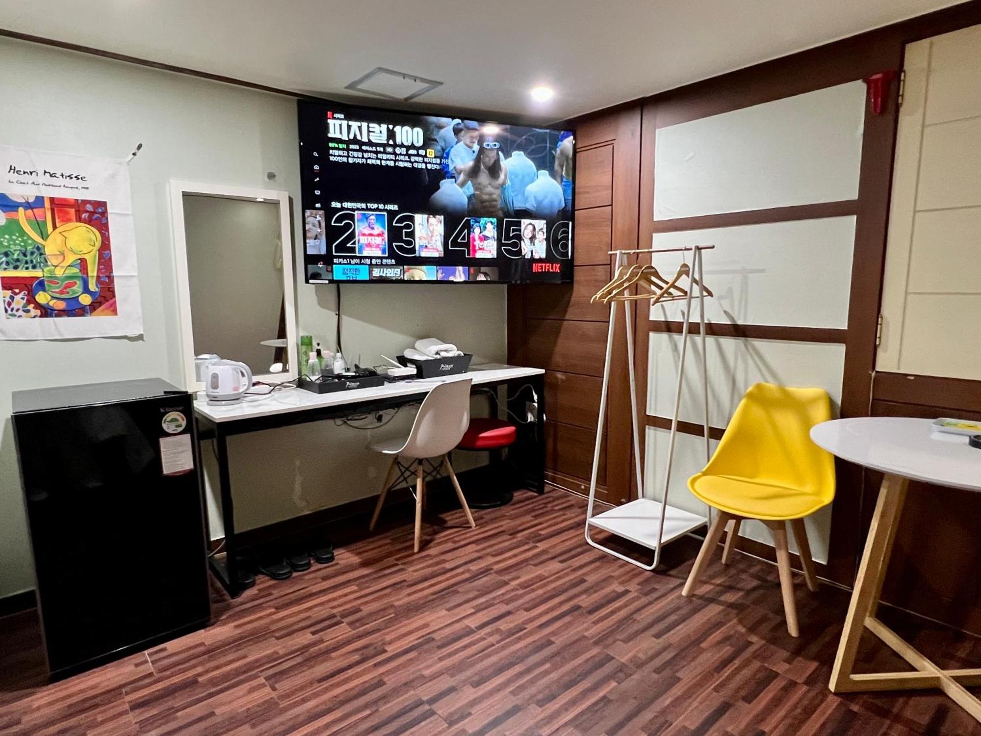 Picasso Motel Seul Dış mekan fotoğraf