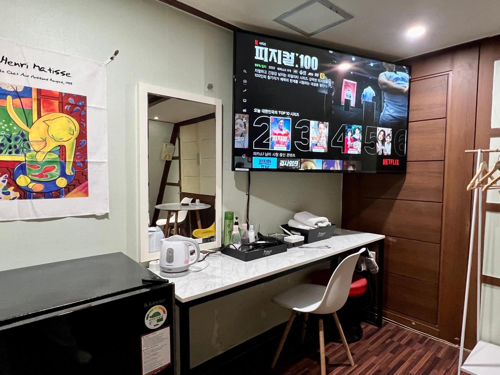Picasso Motel Seul Dış mekan fotoğraf